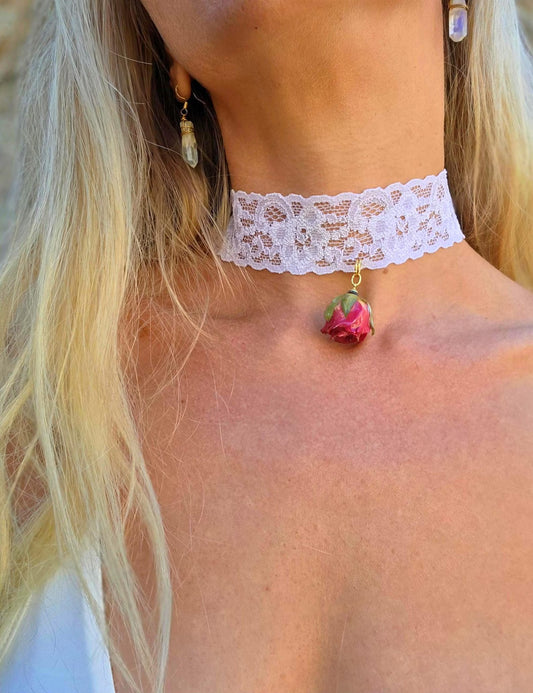 Lace & Rose choker