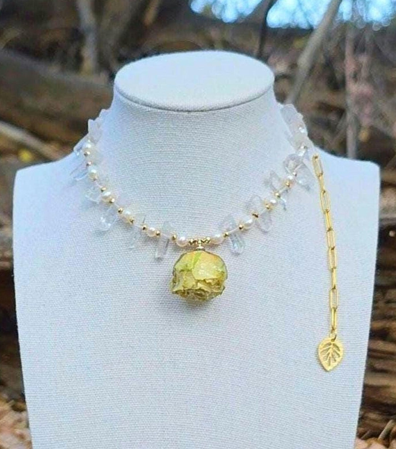 Eternal Bloom Necklace - white