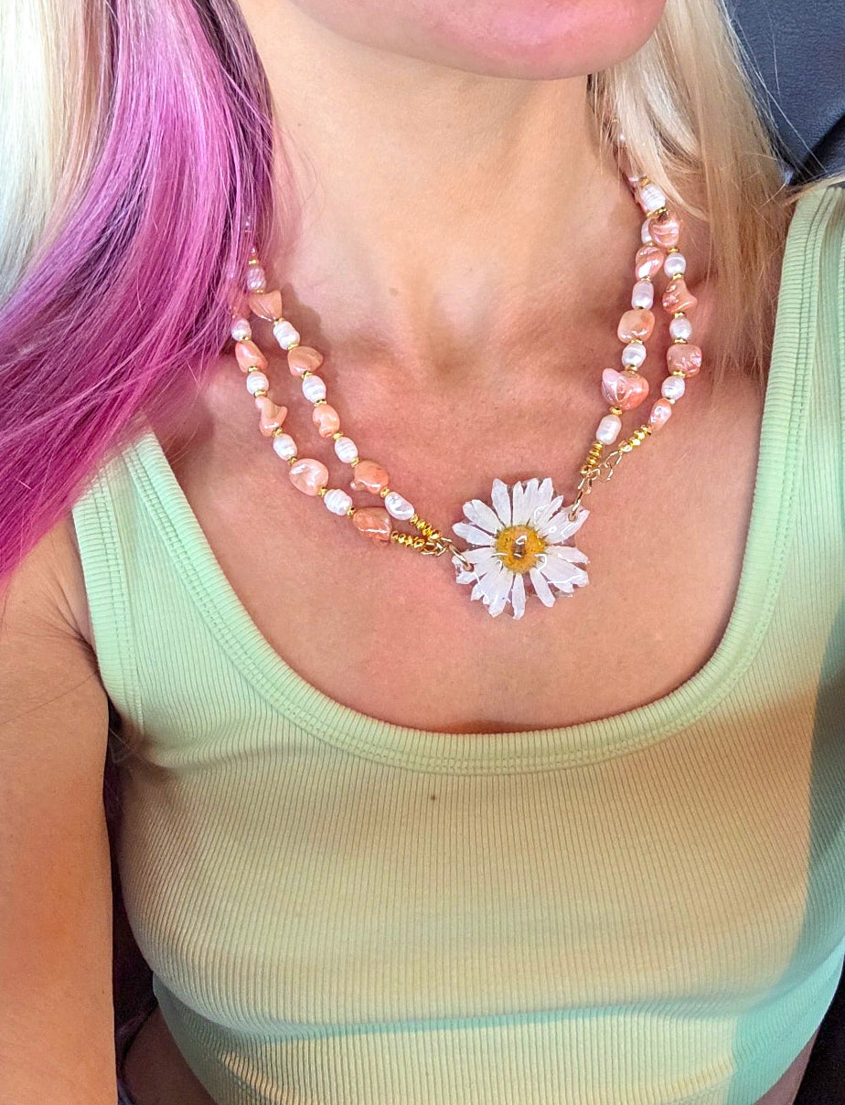 Daisy Dew necklace