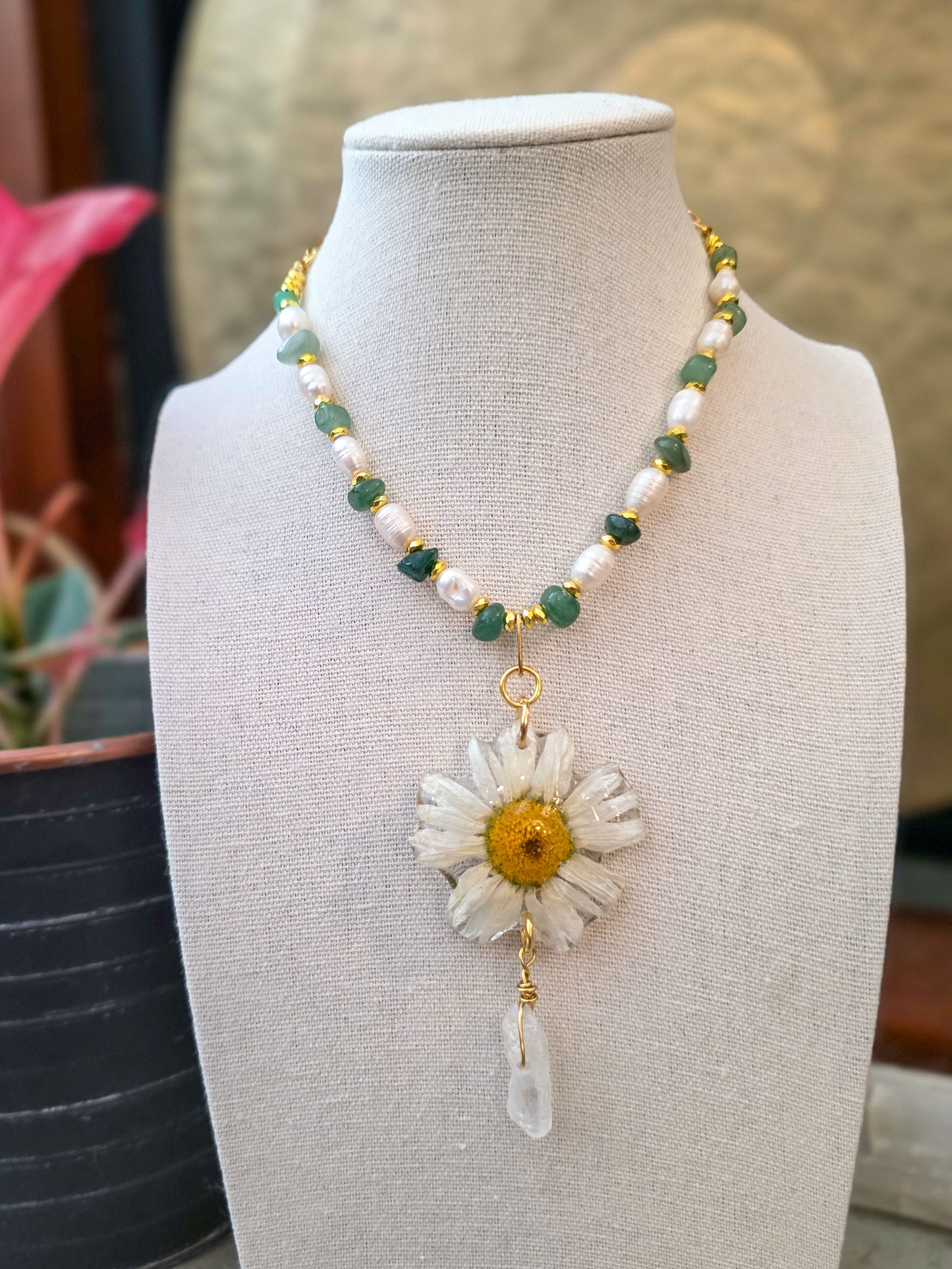 Garden Daisy necklace