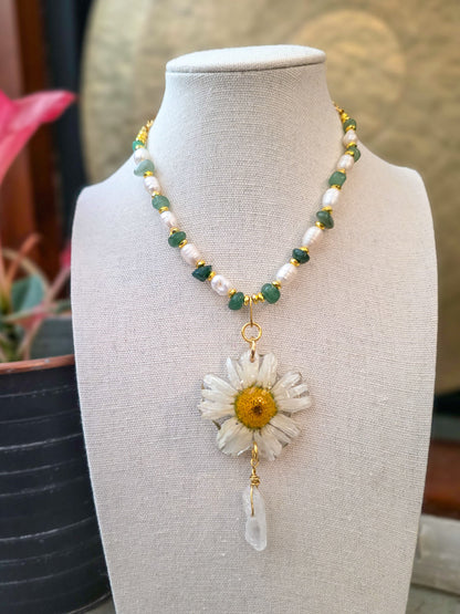 Garden Daisy necklace
