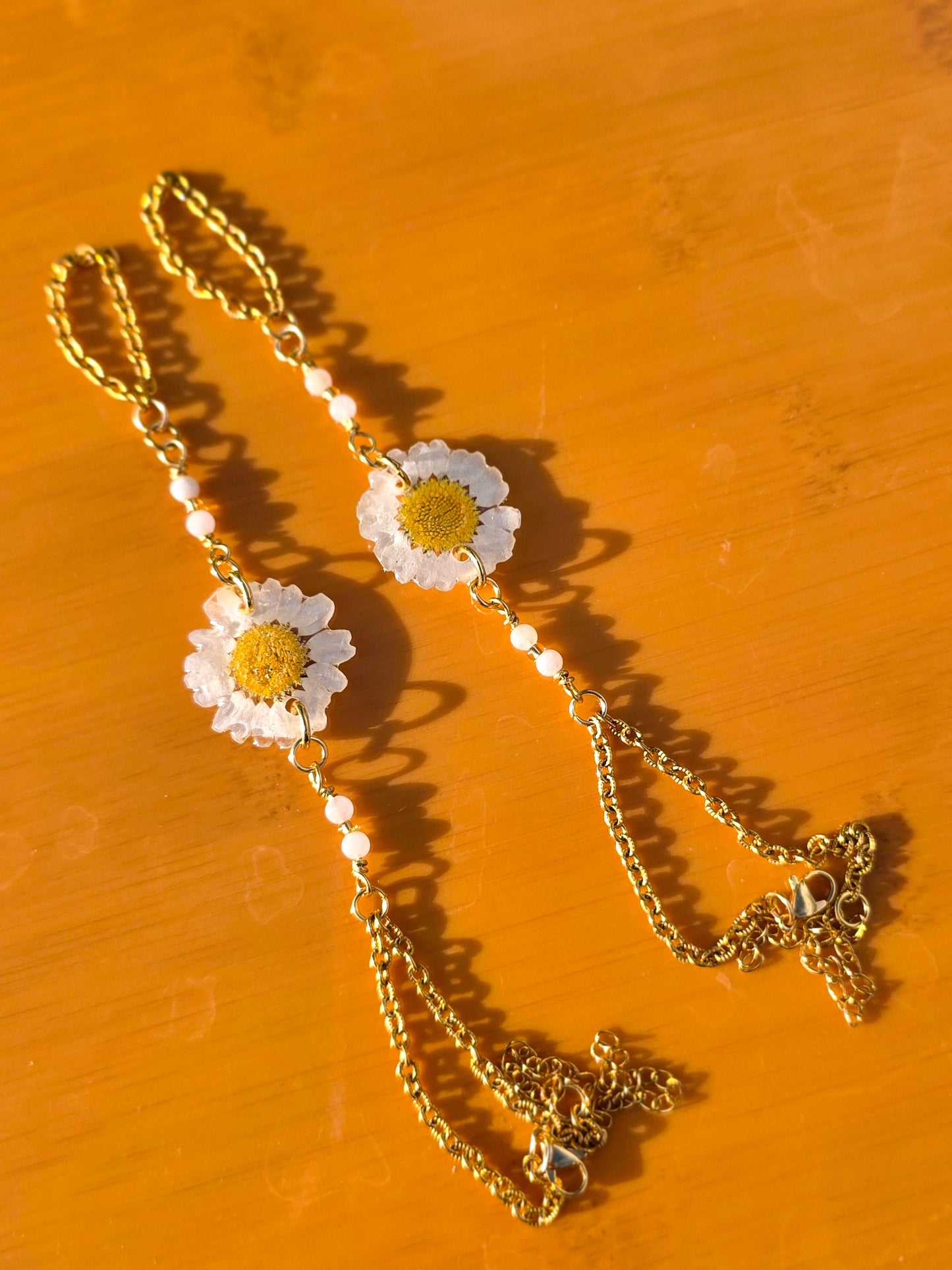 Daisy Hand Chain